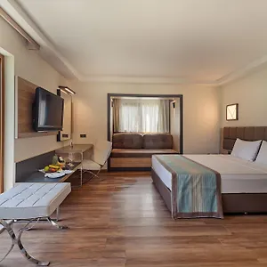 Double Room Garden View